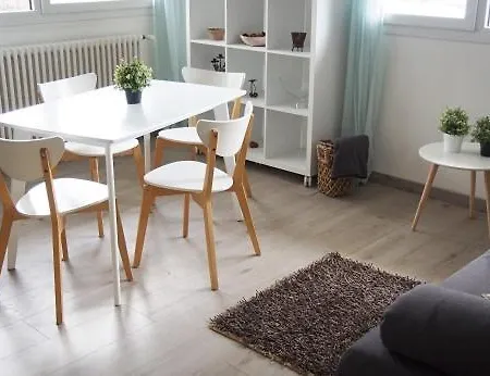 Apartment Cosy Parking Et Velos Gratuit