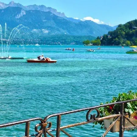 Cosy Parking Et Velos Gratuit Apartment Annecy